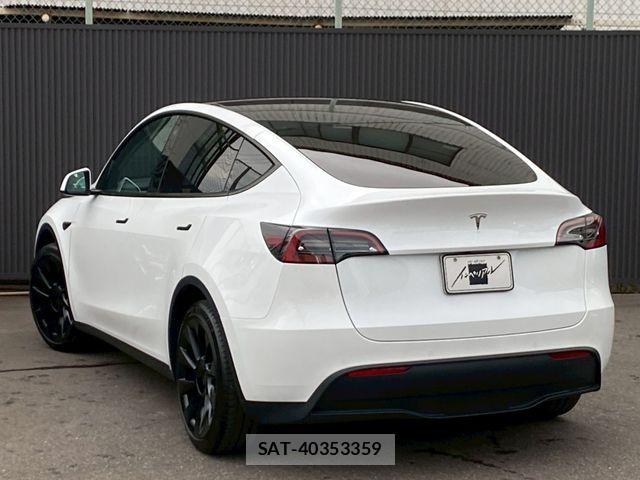 Tesla MODEL Y 2024-01 7360170-2