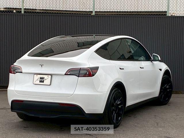 Tesla MODEL Y 2024-01 7360170-6