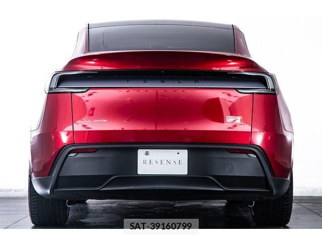 Tesla MODEL Y 2025-06 7360167-9