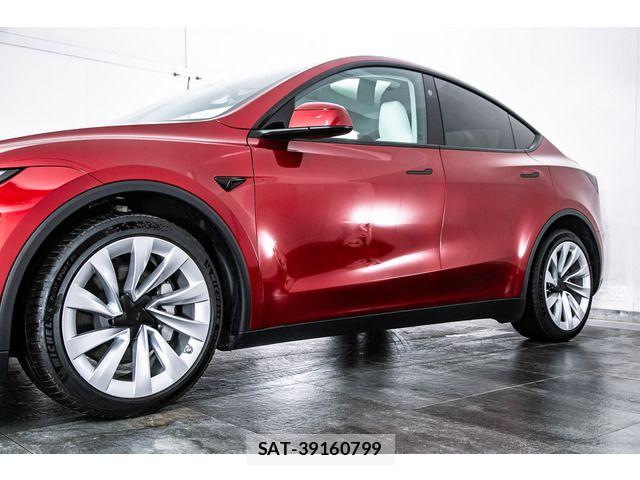 Tesla MODEL Y 2025-06 7360167-18