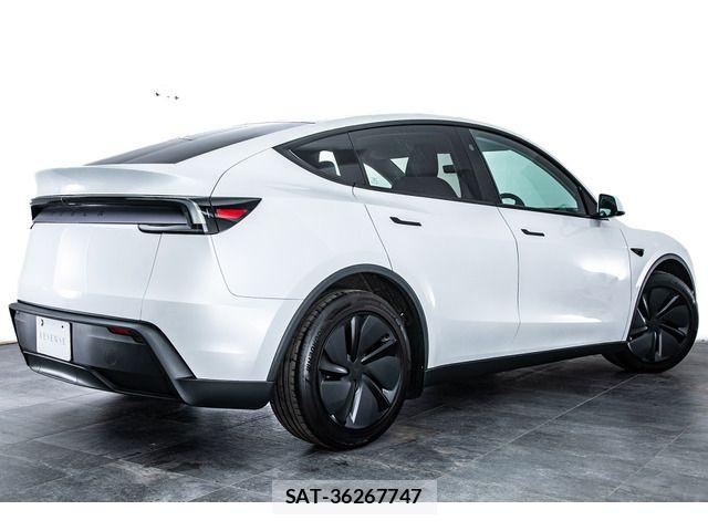 Tesla MODEL Y 2025-06 7394523-11
