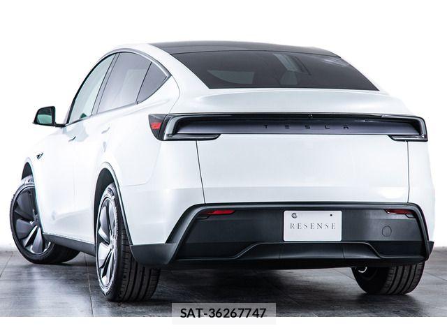 Tesla MODEL Y 2025-06 7394523-8