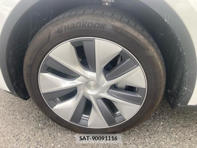 Tesla MODEL Y 2024-03 7458419-11
