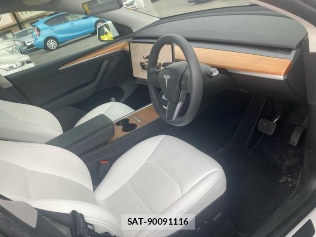 Tesla MODEL Y 2024-03 7458419-12