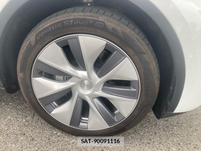 Tesla MODEL Y 2024-03 7458419-3