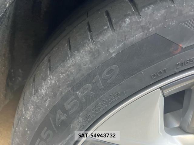 Tesla MODEL Y 2023-02 7458420-9