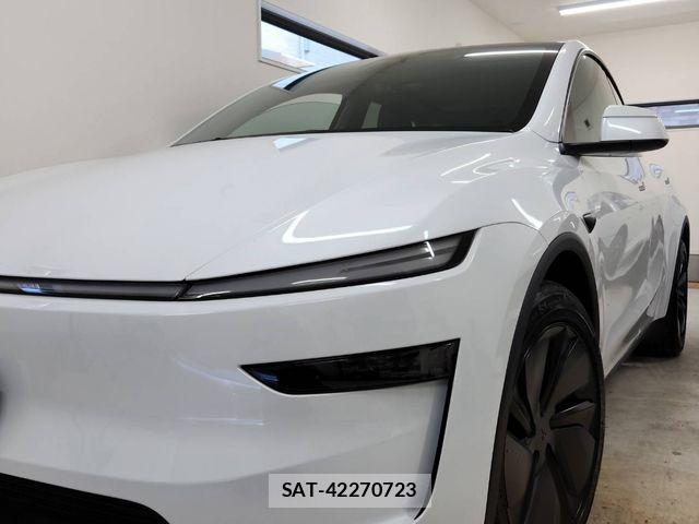 Tesla MODEL Y 2025-10 7458421-19