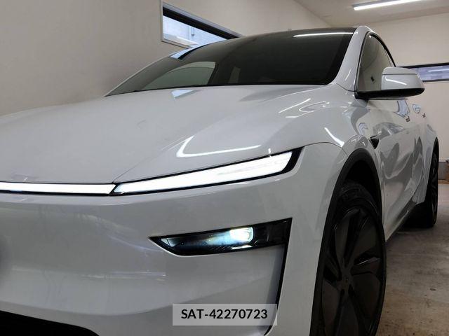 Tesla MODEL Y 2025-10 7458421-21