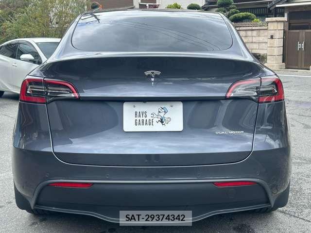 Tesla MODEL Y 2023-08 7503244-11