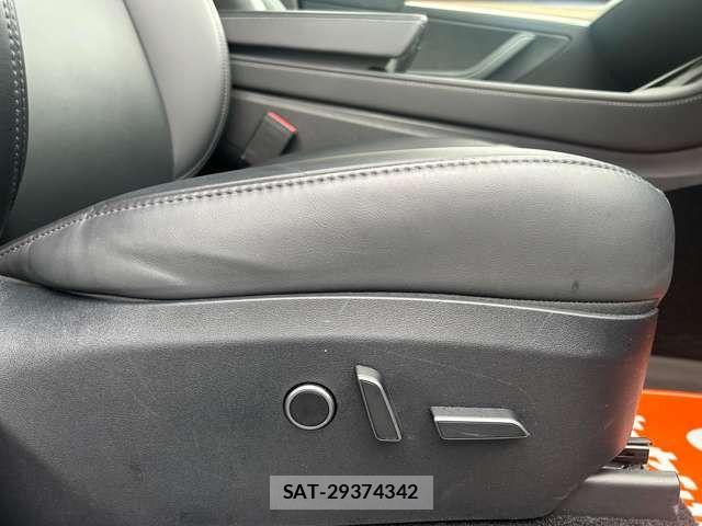 Tesla MODEL Y 2023-08 7503244-18