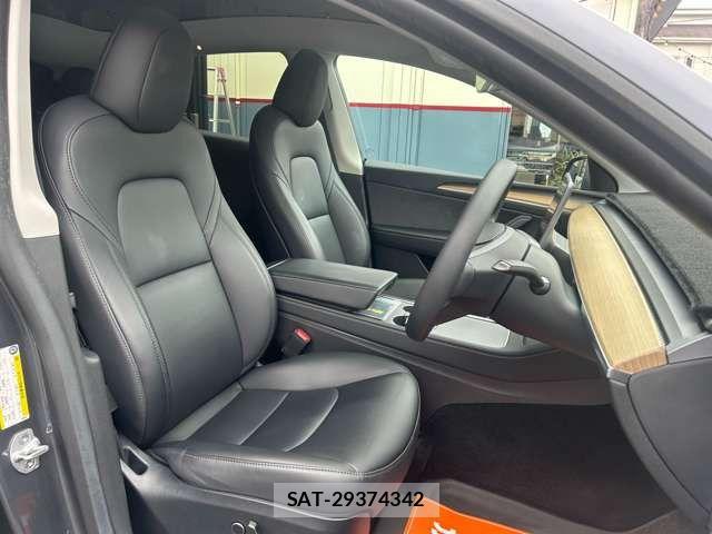 Tesla MODEL Y 2023-08 7503244-4