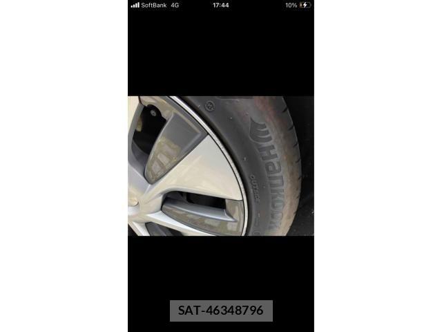 Tesla MODEL Y 2022-10 7510279-10