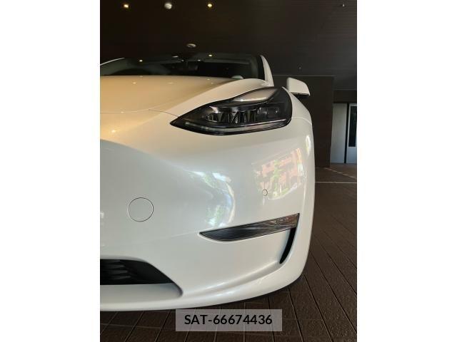 Tesla MODEL Y 2022-11 7510278-2