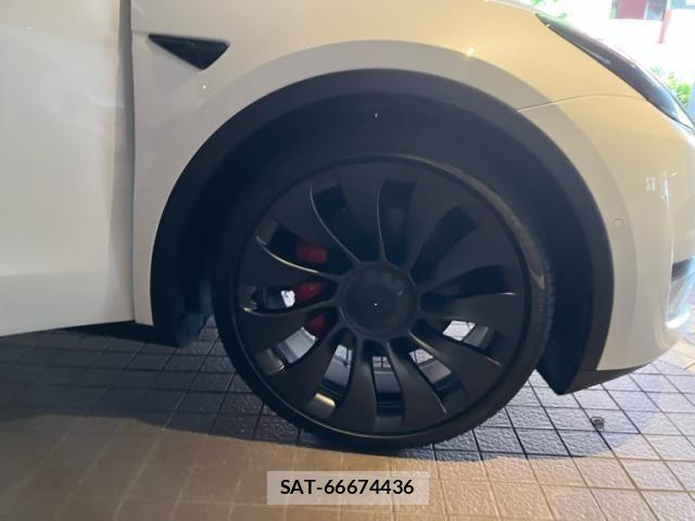 Tesla MODEL Y 2022-11 7510278-7