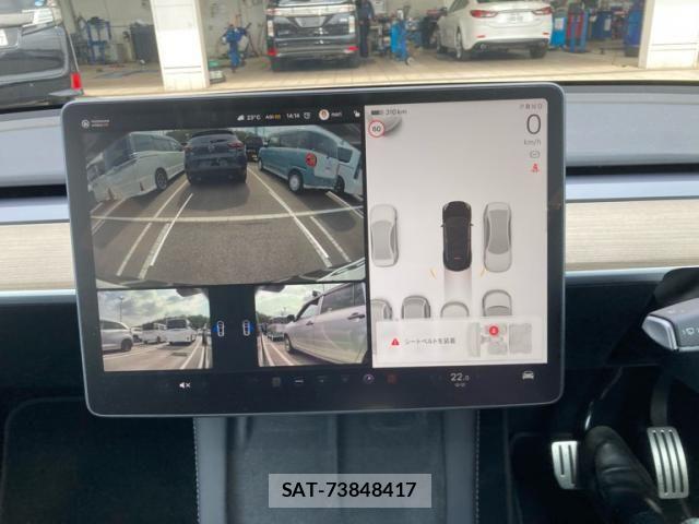Tesla MODEL Y 2022-10 7620816-13