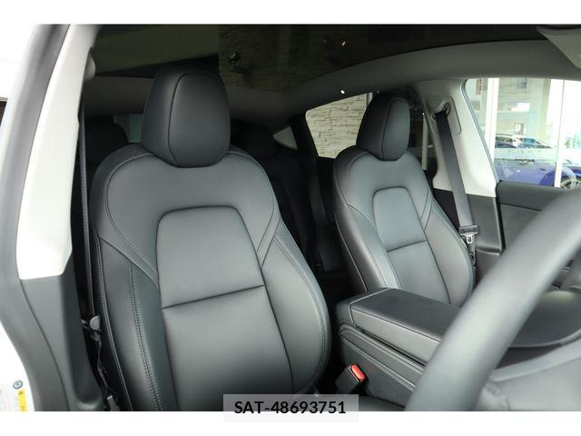 Tesla MODEL Y 2023-03 7729845-12