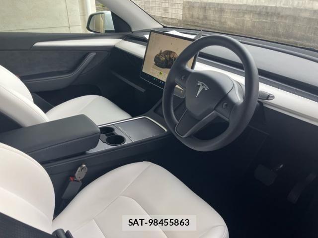 Tesla MODEL Y 2024-11 7729846-11