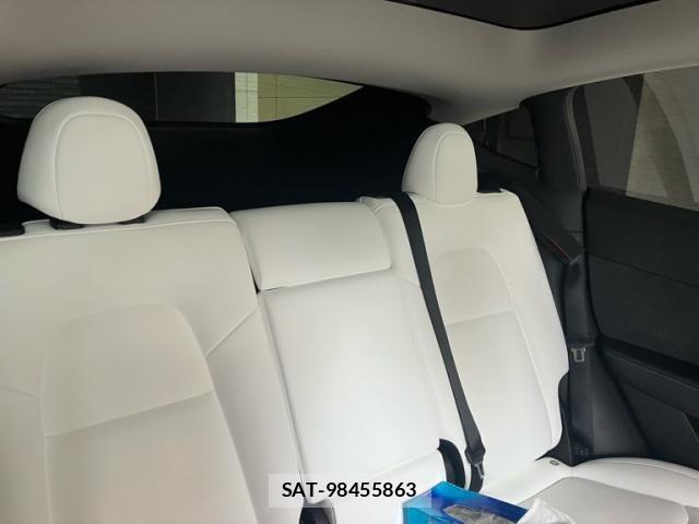 Tesla MODEL Y 2024-11 7729846-13