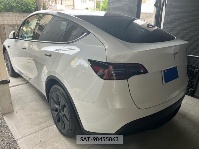 Tesla MODEL Y 2024-11 7729846-2