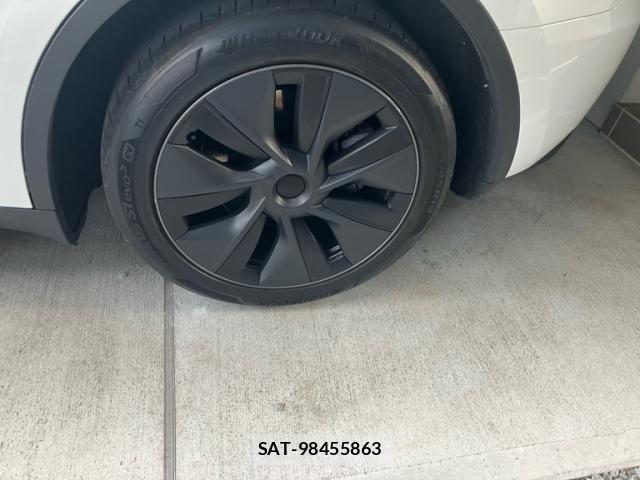 Tesla MODEL Y 2024-11 7729846-7