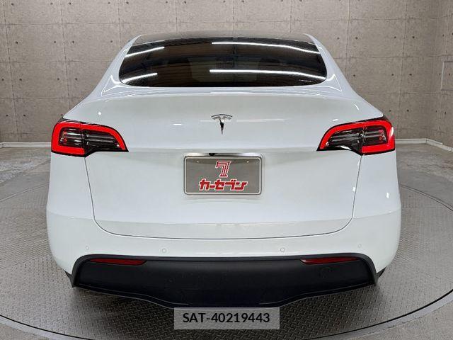 Tesla MODEL Y 2023-07 7789871-11