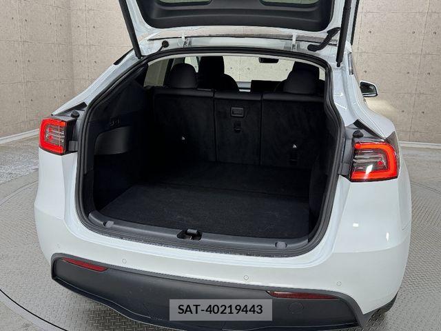 Tesla MODEL Y 2023-07 7789871-12