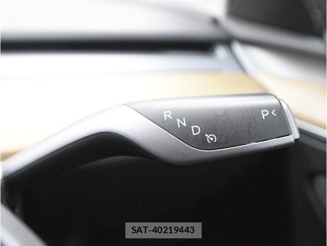 Tesla MODEL Y 2023-07 7789871-17
