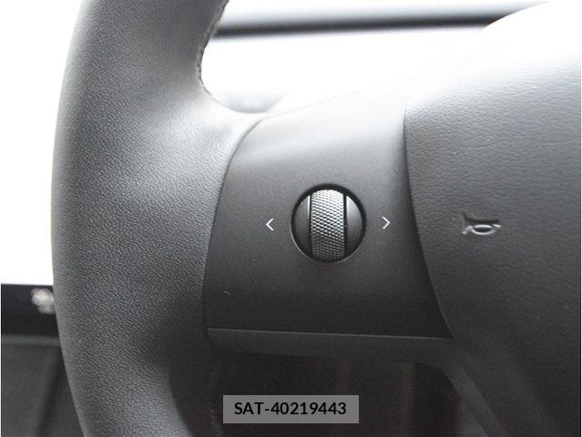 Tesla MODEL Y 2023-07 7789871-18