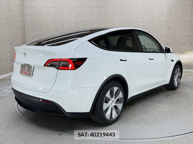 Tesla MODEL Y 2023-07 7789871-1