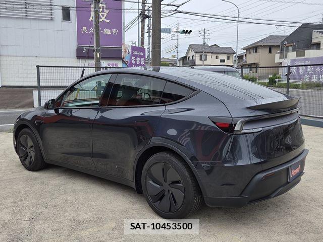 Tesla MODEL Y 2025-06 7789872-3