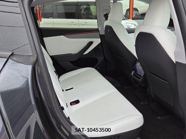 Tesla MODEL Y 2025-06 7789872-8