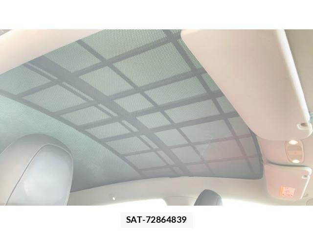 Tesla MODEL Y 2023-02 7880057-11