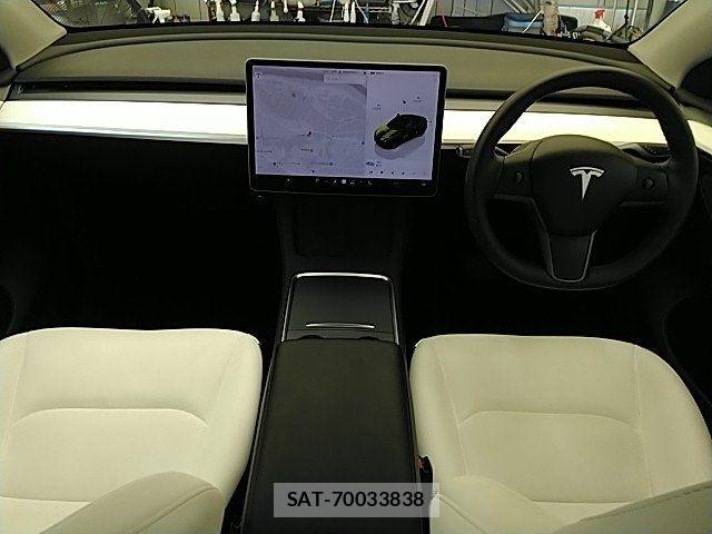 Tesla MODEL Y 2022-10 7880060-8