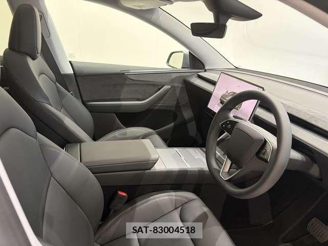 Tesla MODEL Y 2025-05 7880055-12