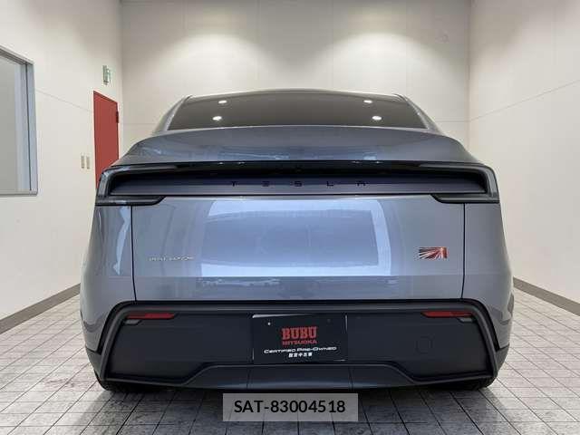 Tesla MODEL Y 2025-05 7880055-3