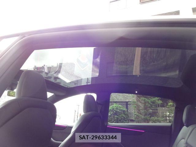 Tesla MODEL Y 2026-03 7880056-16