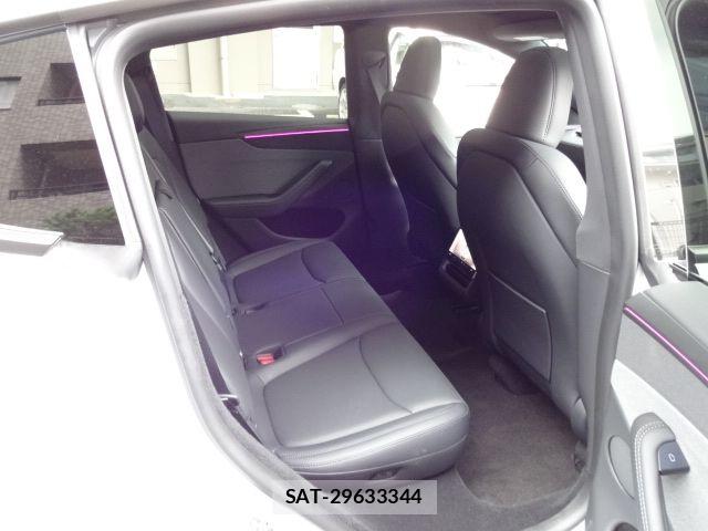 Tesla MODEL Y 2026-03 7880056-19