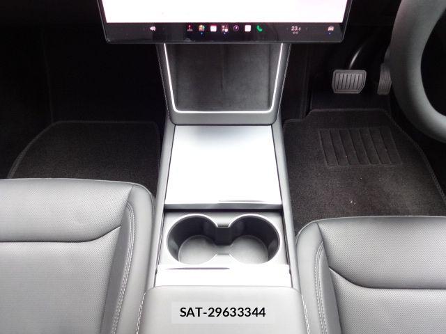 Tesla MODEL Y 2026-03 7880056-22