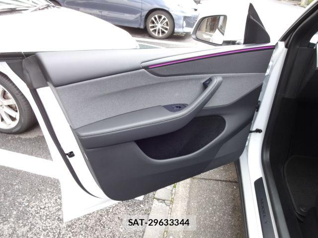 Tesla MODEL Y 2026-03 7880056-28