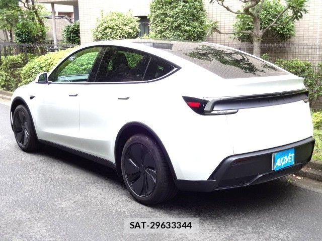 Tesla MODEL Y 2026-03 7880056-2