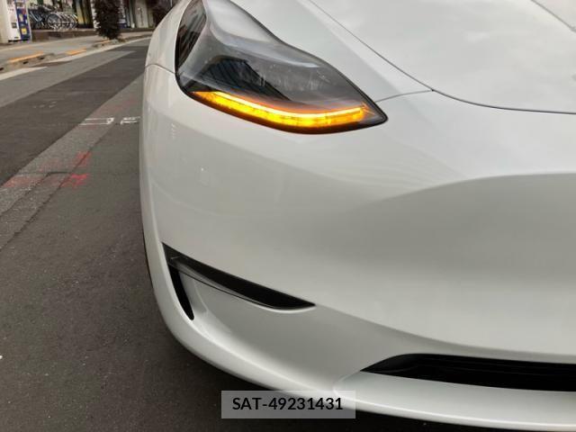 Tesla MODEL Y 2024-05 7981353-4