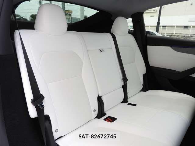 Tesla MODEL Y 2025-05 8038761-13