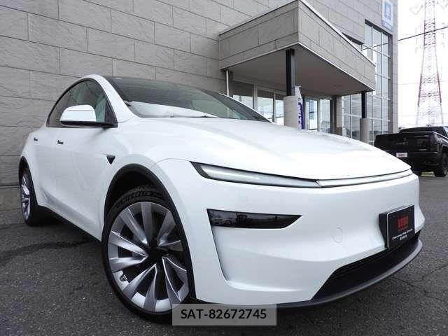 Tesla MODEL Y 2025-05 8038761-17