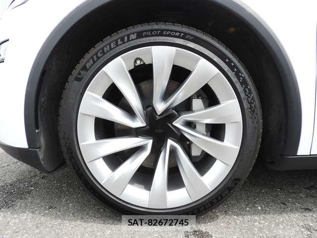 Tesla MODEL Y 2025-05 8038761-19