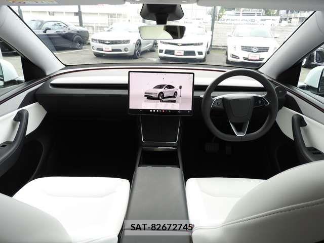 Tesla MODEL Y 2025-05 8038761-4