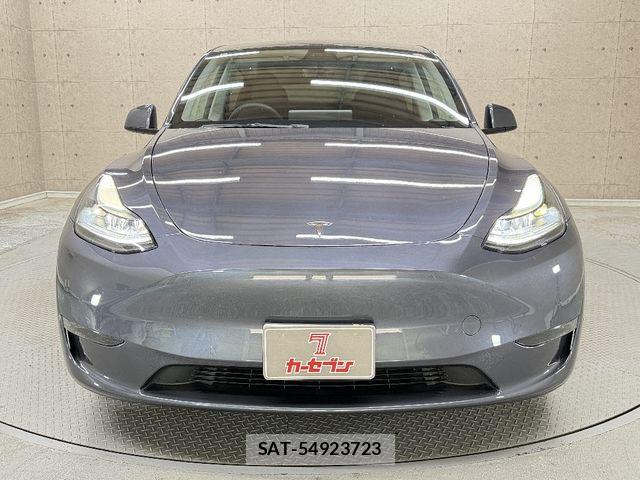 Tesla MODEL Y 2022-10 8210681-6