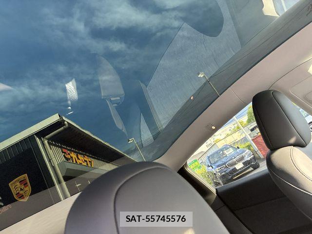 Tesla MODEL Y 2023-07 8210682-10