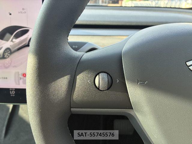 Tesla MODEL Y 2023-07 8210682-11