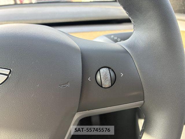 Tesla MODEL Y 2023-07 8210682-12