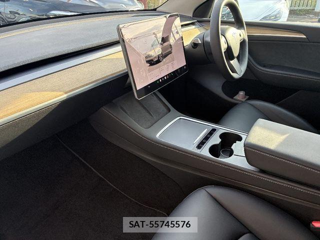 Tesla MODEL Y 2023-07 8210682-16